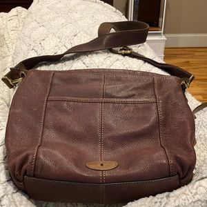 Fossil all leather cross body pocket book. All leather. Used, rating is an 8-10